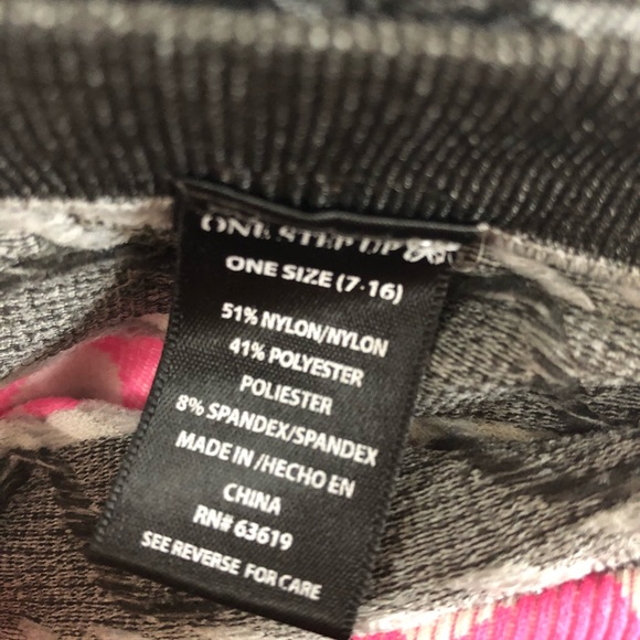 One step - Picture 3 of 3